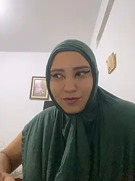 Snapshot of hannahayat chatting on March 15, 1:19 am hannahayat online show from March 15, 1:19 am