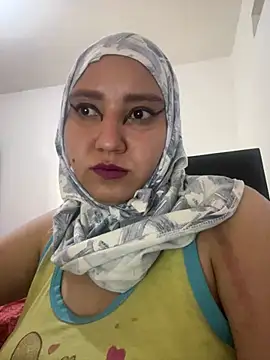 hannahayat online show from April 16, 3:35 pm