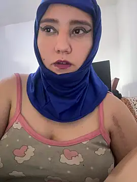Snapshot of hannahayat chatting on June 26, 3:27 pm hannahayat online show from June 26, 3:27 pm