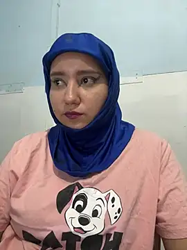 Snapshot of hannahayat chatting on July 2, 3:29 pm hannahayat online show from July 2, 3:29 pm