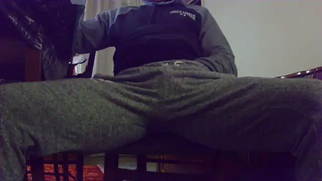 Snapshot of wolfman38 chatting on October 14, 8:09 pm wolfman38 online show from October 14, 8:09 pm