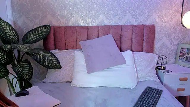 Snapshot of tiffany_becker chatting on January 7, 10:52 pm tiffany becker online show from January 7, 10:52 pm