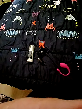 Snapshot of Fantaxx86 chatting on December 13, 7:04 am Fantaxx86 online show from December 13, 7:04 am