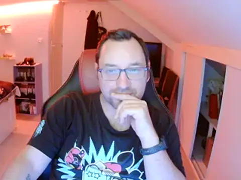 Snapshot of Fantaxx86 chatting on December 23, 10:44 pm Fantaxx86 online show from December 23, 10:44 pm