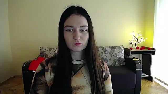 Snapshot of Pretty_shy chatting on May 13, 8:55 am Pretty shy online show from May 13, 8:55 am