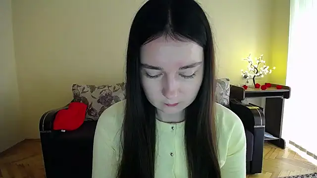 Snapshot of Pretty_shy chatting on May 21, 8:43 am Pretty shy online show from May 21, 8:43 am