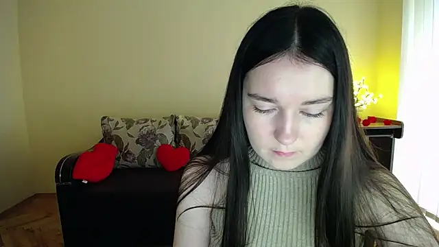 Snapshot of Pretty_shy chatting on June 2, 8:38 am Pretty shy online show from June 2, 8:38 am