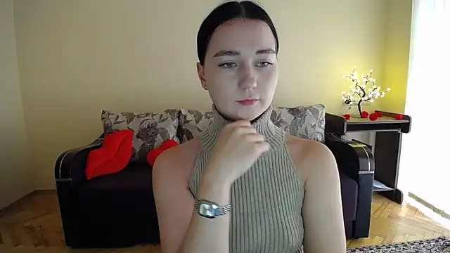 Snapshot of Pretty_shy chatting on July 9, 8:40 am Pretty shy online show from July 9, 8:40 am