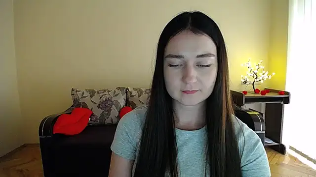 Snapshot of Pretty_shy chatting on July 20, 10:39 am Pretty shy online show from July 20, 10:39 am