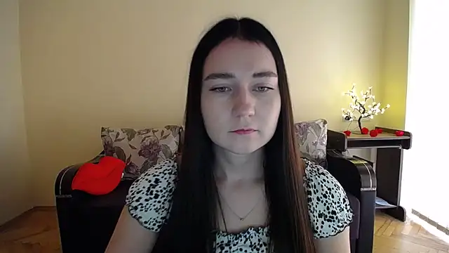 Snapshot of Pretty_shy chatting on July 21, 8:38 am Pretty shy online show from July 21, 8:38 am