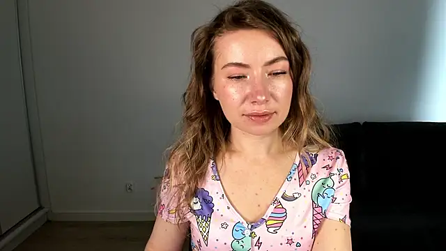 Snapshot of Mia_Tasty chatting on April 23, 1:24 pm Mia Tasty online show from April 23, 1:24 pm