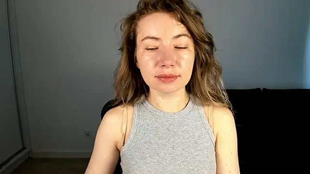 Snapshot of Mia_Tasty chatting on April 29, 6:39 am Mia Tasty online show from April 29, 6:39 am