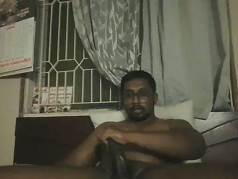 Snapshot of chennaibull101 chatting on June 8, 5:46 pm chennaibull101 online show from June 8, 5:46 pm
