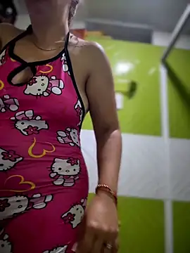 Emiily lee online show from April 14, 9:26 am