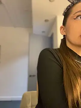 Snapshot of AnaWest chatting on January 21, 2:48 pm AnaWest online show from January 21, 2:48 pm