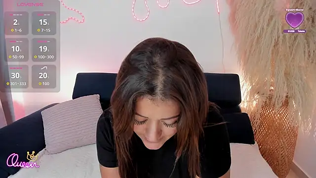 Sofiawilson  online show from May 29, 5:33 pm