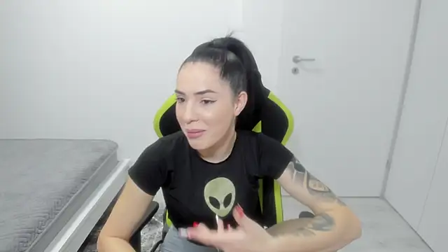 Emmapmg online show from February 17, 10:34 am