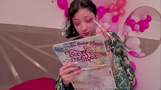 BonnieCute  online show from March 11, 12:27 am