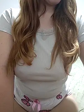 lucyredhead online show from February 11, 9:25 am