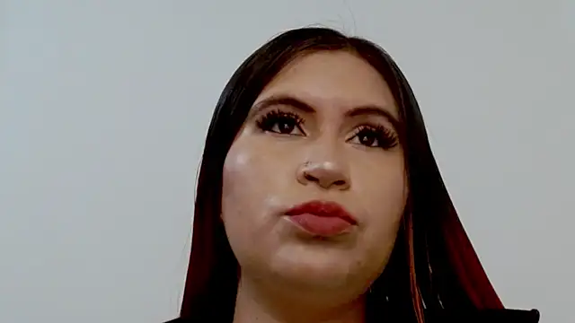 Snapshot of cata__gutierrez_ chatting on April 29, 3:10 am cata gutierrez online show from April 29, 3:10 am