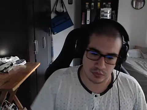 thealfawolf01 online show from March 24, 10:26 pm