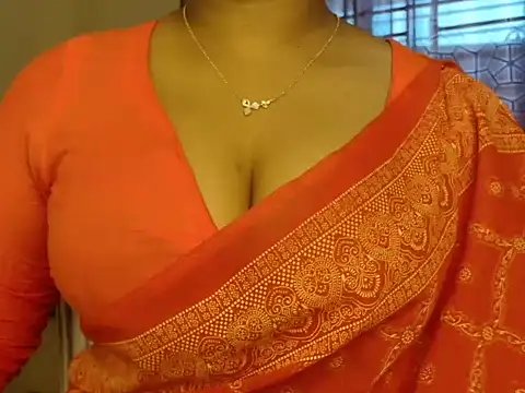 Unlucky-flowers online show from December 13, 8:30 am