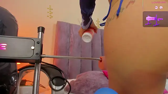 Megan Thompsonn online show from March 26, 11:27 am