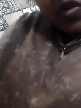 Snapshot of smile_pretty chatting on December 13, 11:39 pm smile pretty online show from December 13, 11:39 pm