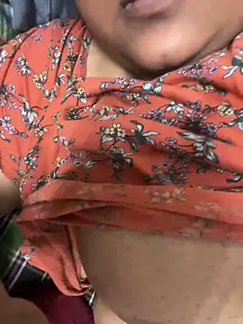 Snapshot of smile_pretty chatting on February 15, 11:50 am smile pretty online show from February 15, 11:50 am