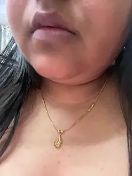 Snapshot of smile_pretty chatting on March 13, 9:26 pm smile pretty online show from March 13, 9:26 pm