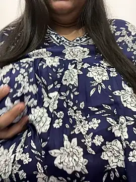 Snapshot of smile_pretty chatting on September 13, 7:35 pm smile pretty online show from September 13, 7:35 pm