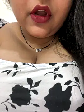 Snapshot of smile_pretty chatting on October 16, 6:42 pm smile pretty online show from October 16, 6:42 pm