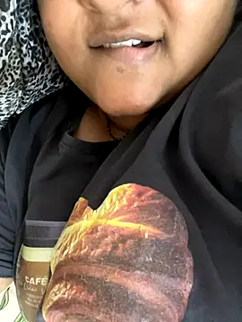 Snapshot of smile_pretty chatting on October 29, 5:58 pm smile pretty online show from October 29, 5:58 pm