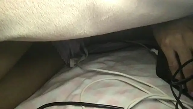 loveofbea online show from April 3, 12:52 am