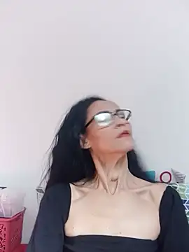 Snapshot of BarbaraMature chatting on June 20, 2:09 pm BarbaraMature online show from June 20, 2:09 pm