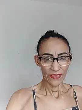 Snapshot of BarbaraMature chatting on July 10, 3:25 pm BarbaraMature online show from July 10, 3:25 pm