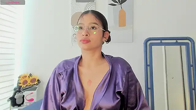 SeleneClark online show from March 4, 6:25 pm