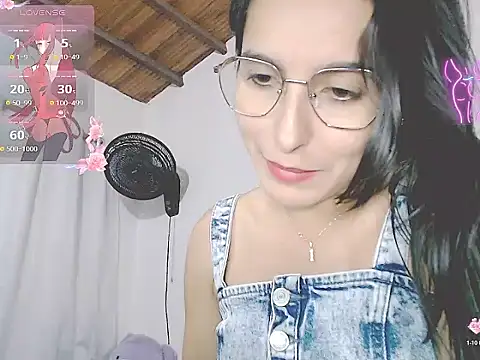 tifany19  online show from October 19, 1:39 am