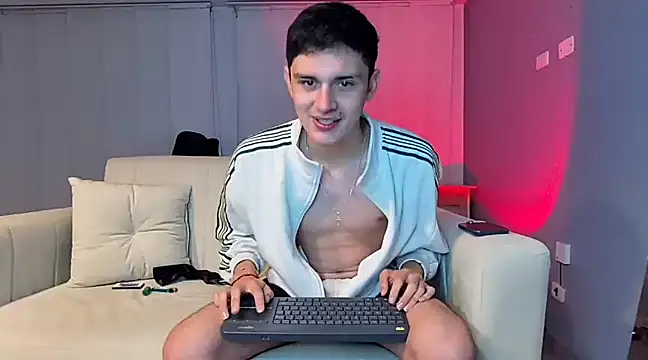 Snapshot of bastia_noooo chatting on December 11, 6:36 am bastia noooo online show from December 11, 6:36 am