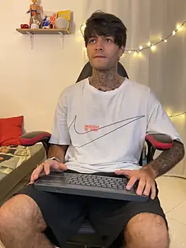 justin stark7 online show from February 6, 12:52 pm