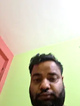 Rmoeo92 online show from May 14, 9:21 pm