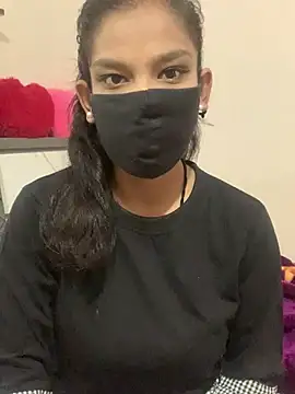 hottiess69 online show from December 18, 7:58 am