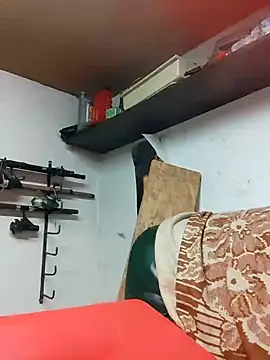 Snapshot of Rejtelmesest chatting on December 20, 11:05 pm Rejtelmesest online show from December 20, 11:05 pm