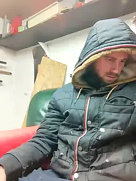 Snapshot of Rejtelmesest chatting on December 21, 6:55 pm Rejtelmesest online show from December 21, 6:55 pm