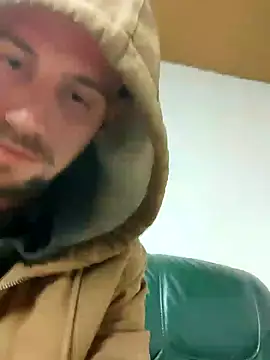 Snapshot of Rejtelmesest chatting on January 9, 5:54 pm Rejtelmesest online show from January 9, 5:54 pm