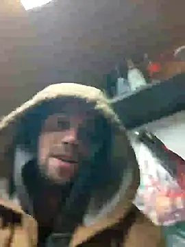 Snapshot of Rejtelmesest chatting on January 10, 3:39 am Rejtelmesest online show from January 10, 3:39 am