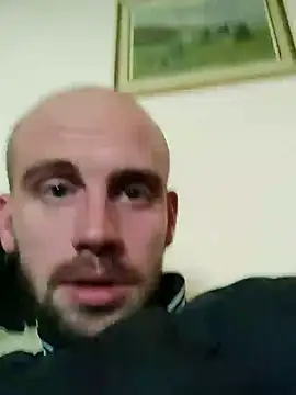 Snapshot of Rejtelmesest chatting on January 15, 12:04 pm Rejtelmesest online show from January 15, 12:04 pm