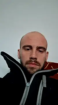 Snapshot of Rejtelmesest chatting on February 5, 7:07 am Rejtelmesest online show from February 5, 7:07 am