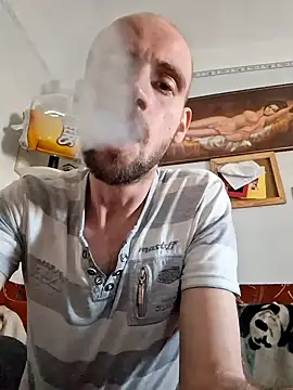 Snapshot of Rejtelmesest chatting on February 5, 10:08 am Rejtelmesest online show from February 5, 10:08 am