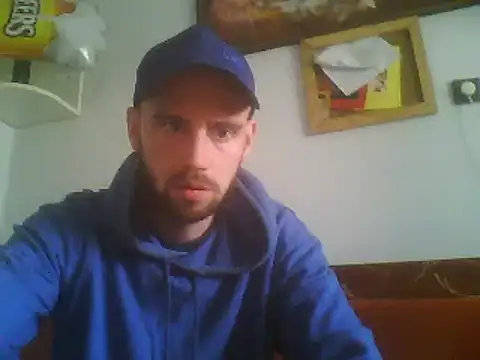 Snapshot of Rejtelmesest chatting on February 19, 1:06 pm Rejtelmesest online show from February 19, 1:06 pm